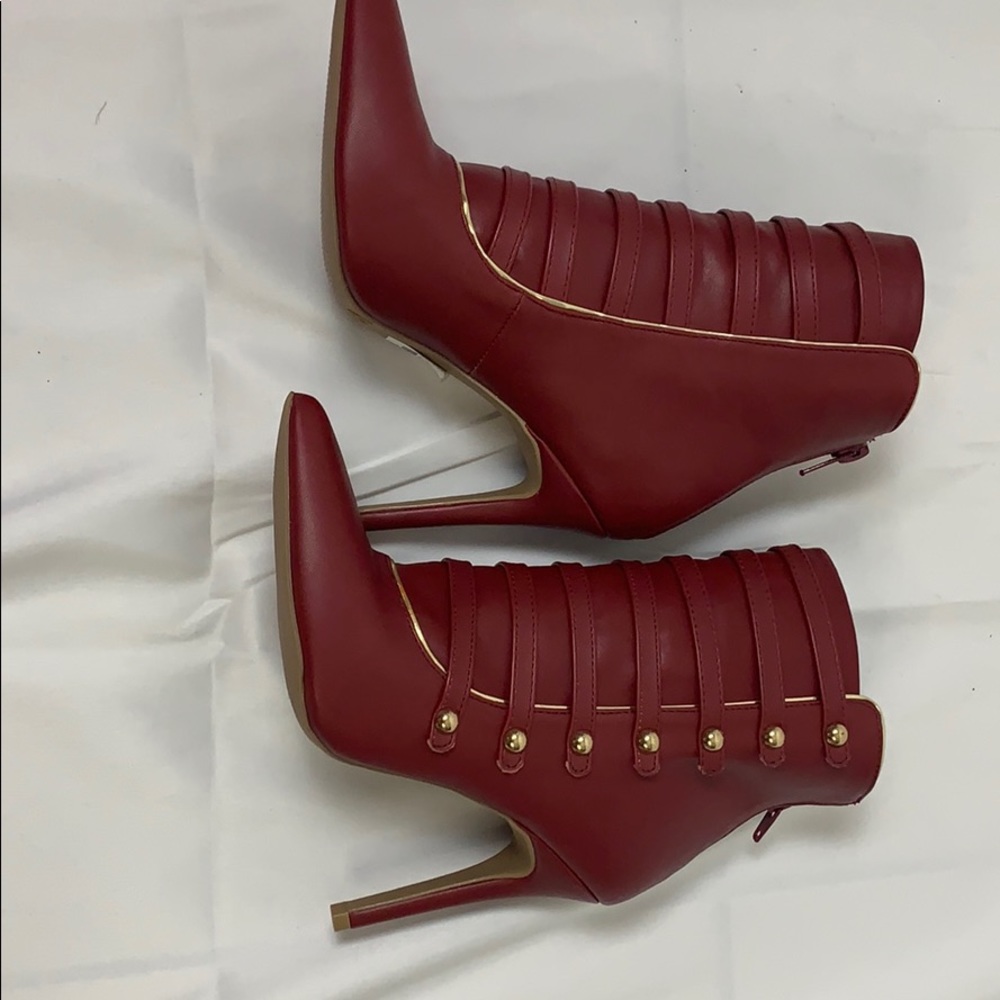 Boots - Picture 5 of 5